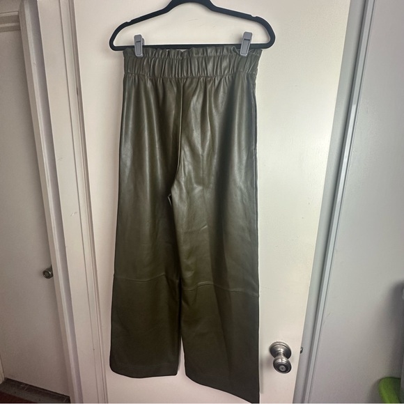 Avec Les Filles Green Vegan Faux Leather High Rise Paperbag Wide Leg Pants NWT S - Picture 5 of 16
